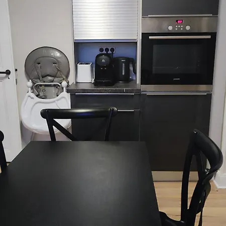 Cosy 3 Pieces Et Garage 15 Min A Pied Du Centre 아파트 *